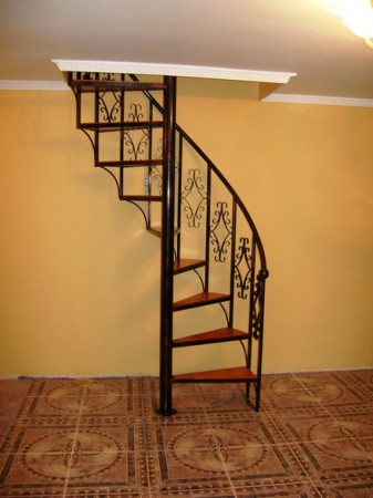 ESCALERA DE CARACOL